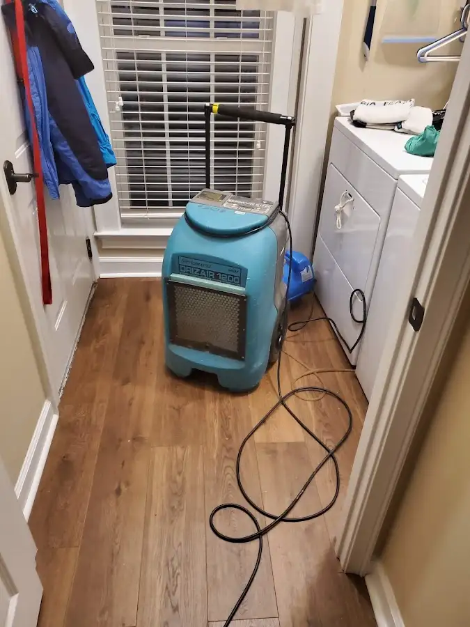 Commercial dehumidifier deployed for Flood Damage Cleanup in Doctor Phillips